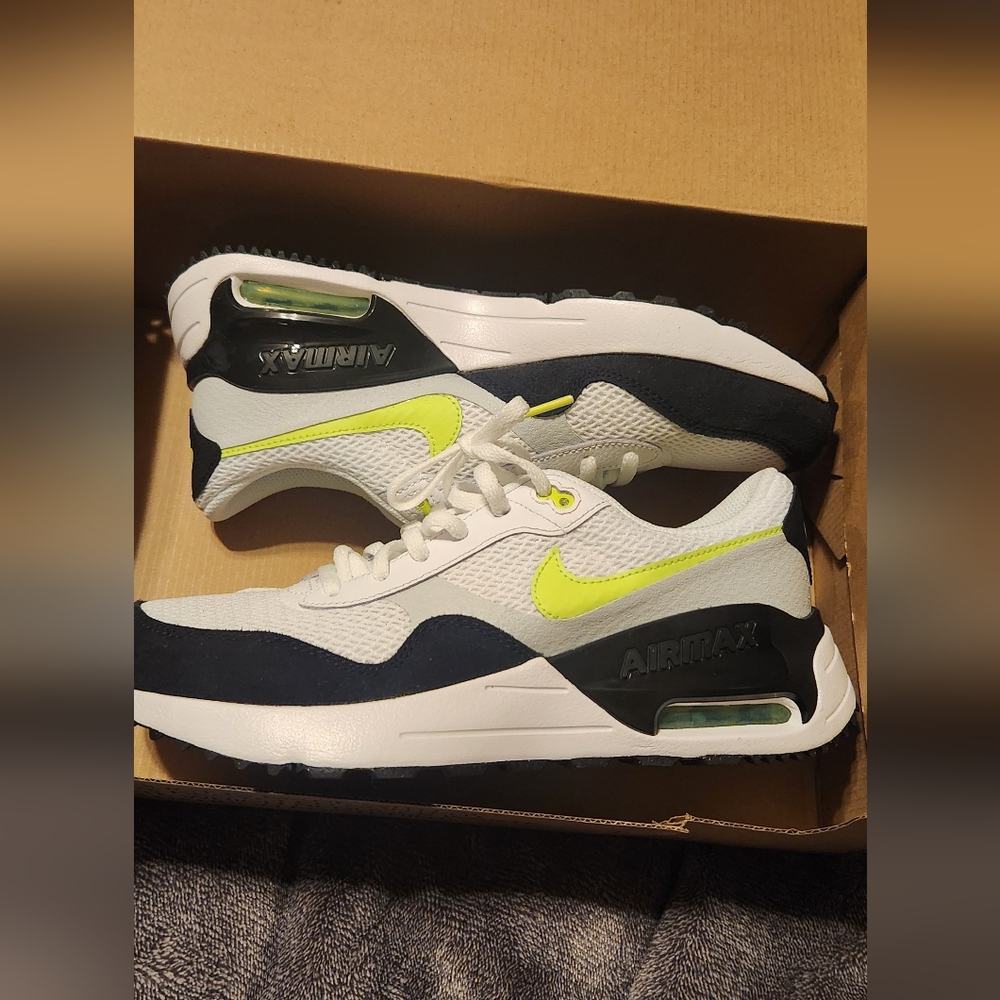 Nike Airmax men's size 7